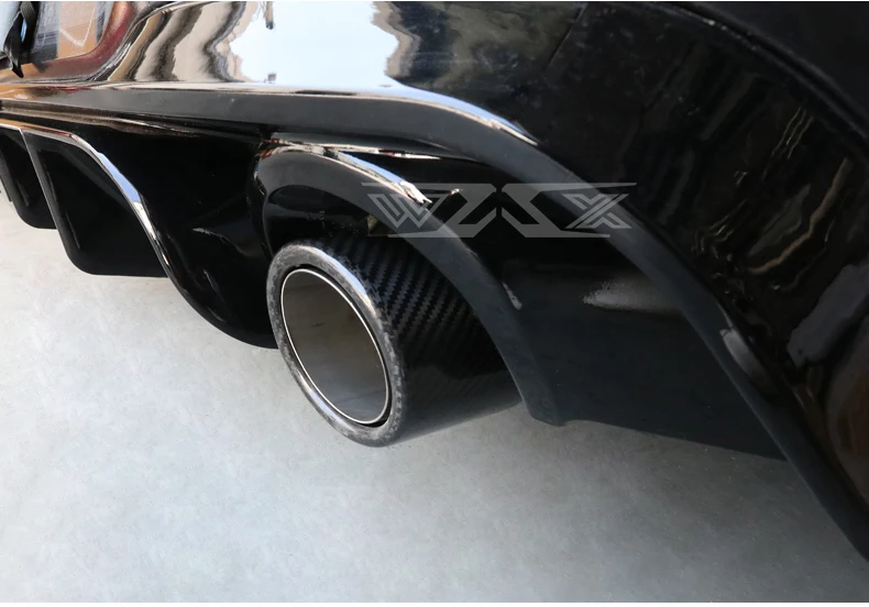 Auto Carbon Fiber Glossy Black Tailpipe Stainless Steel Exhaust Tips Exhaust Muffler Pipe Exhaust Tips