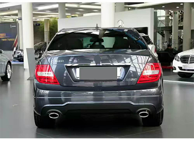 Car Rear Lip Muffler Exhaust Pipes For Benz C Series C300 With Heatproof Cover